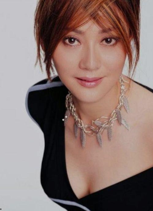 宋佳爆料自己老公视频,真相背后引发热议